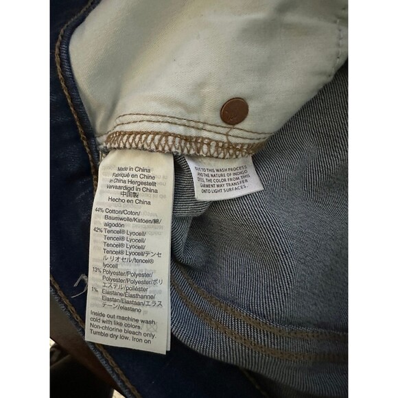 Madewell High Rise Denim Short - Picture 5 of 11